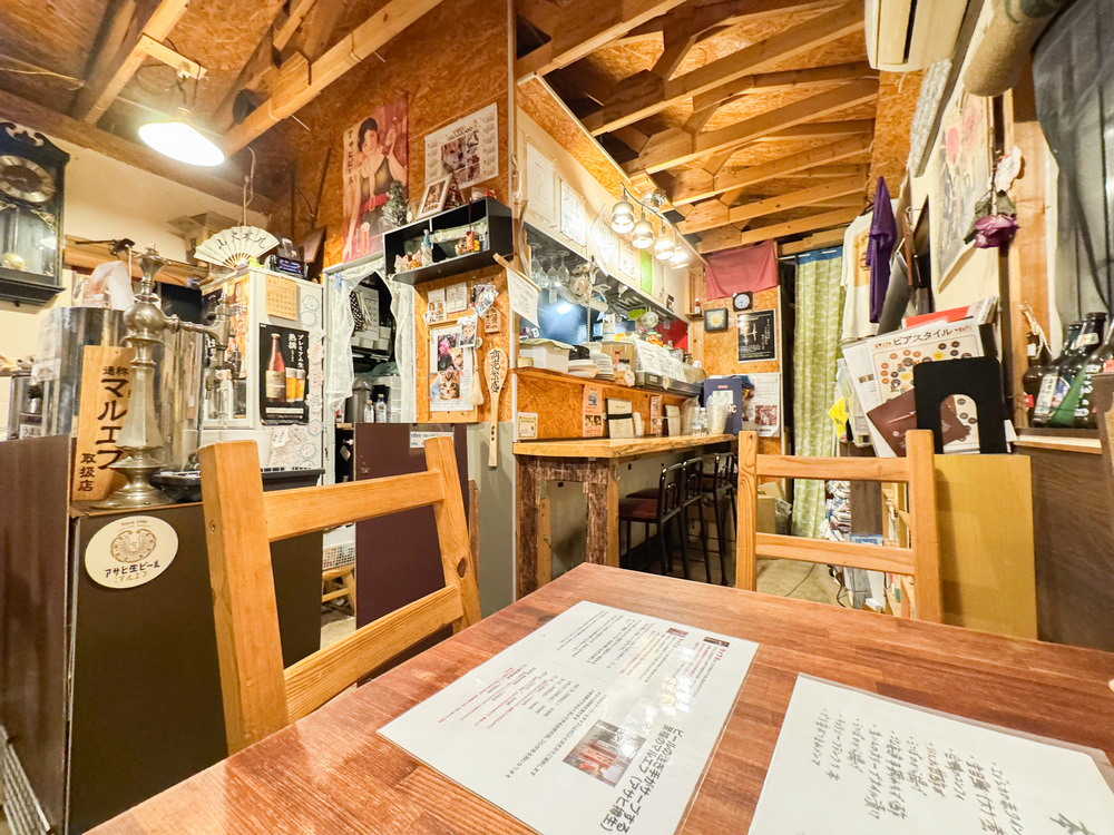 BAHAMA 店内の様子