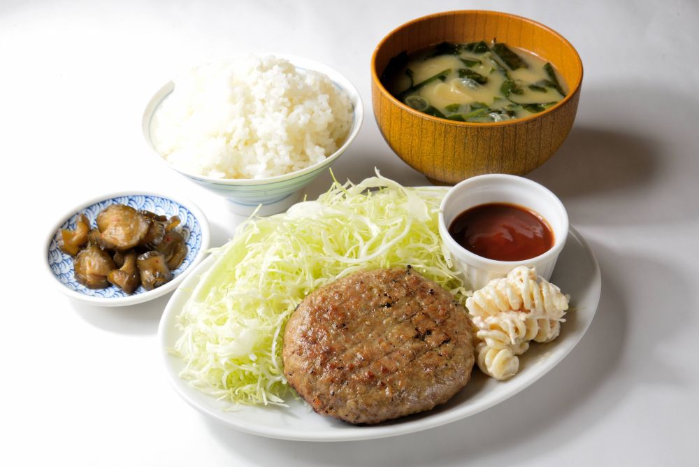 あいちゃん食堂南行徳店　ハンバーグ