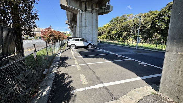 舞浜駅周辺　駐車場