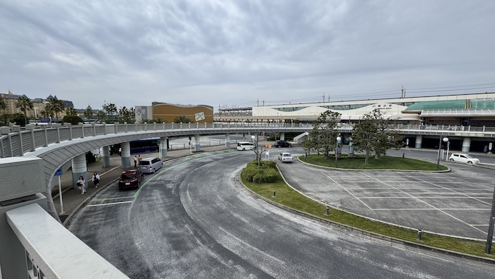 舞浜駅　ロータリー