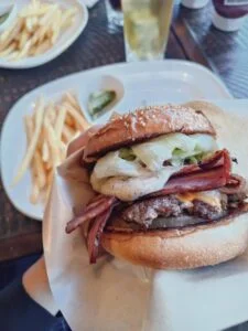 URAYASU DinerでランチのBLT【浦安地元グルメ】