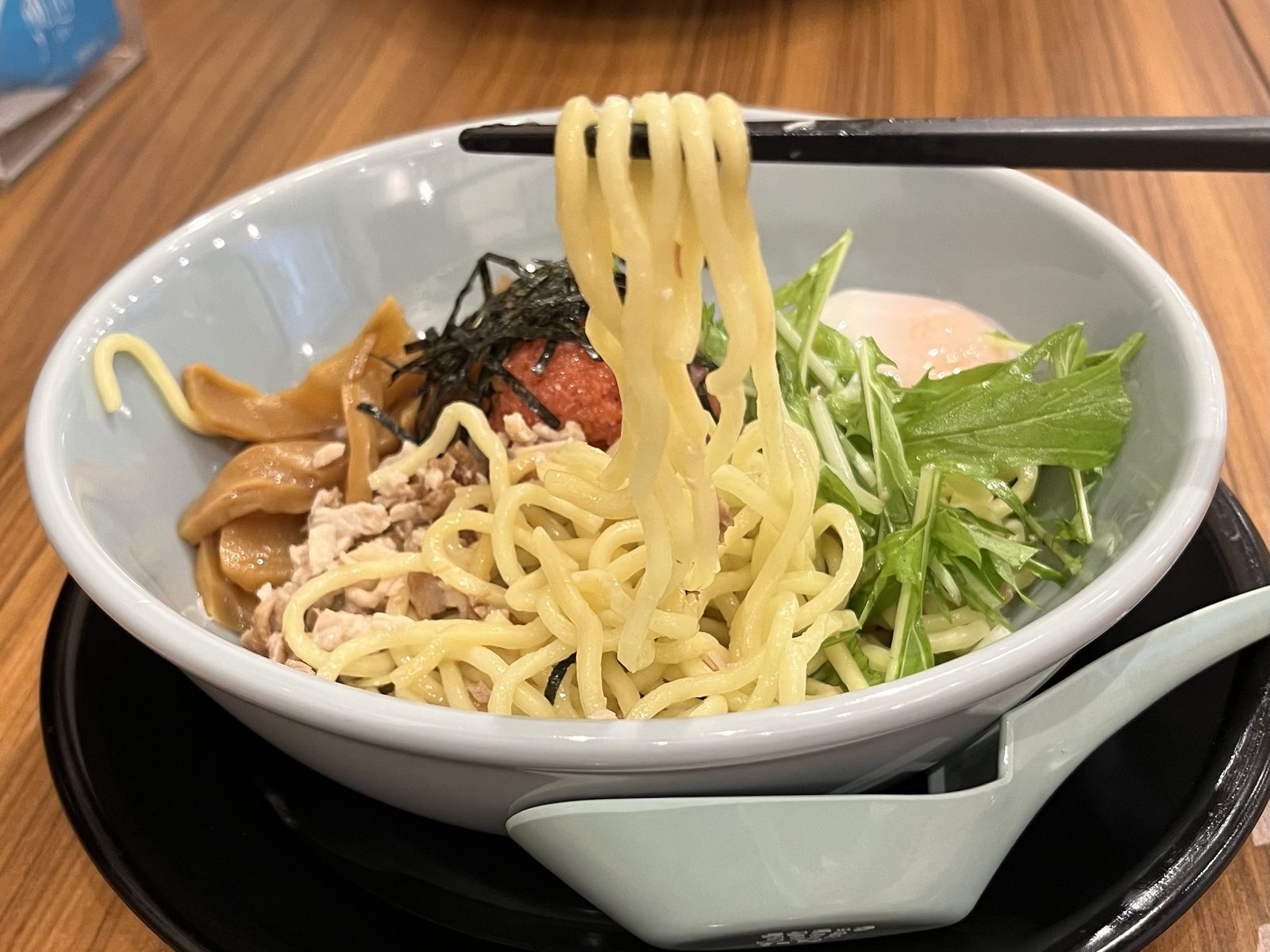 【西葛西】「壱角家」がリニューアル!13種類以上の調味料で味変を楽しめる「油そば」を実食【壱角家 西葛西駅前店】