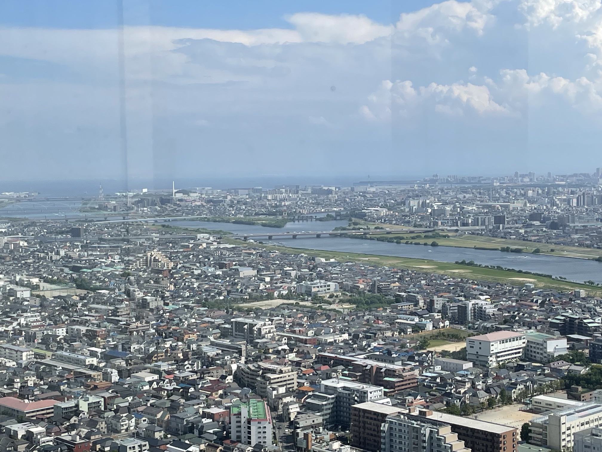 アイ・リンクタウン展望施設から湾岸エリア