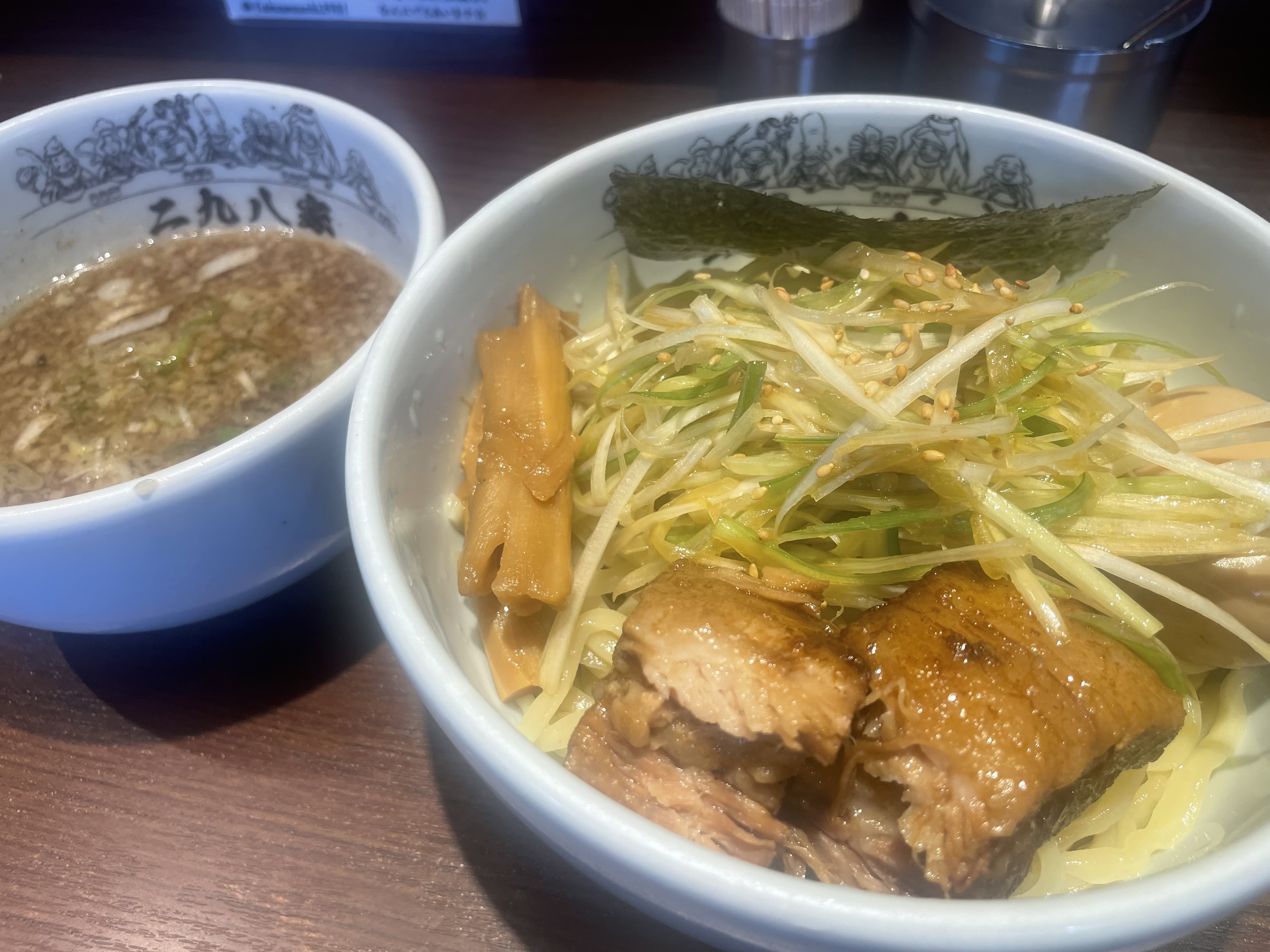 いつも行列！二九八家（ふくわうち）の濃厚つけ麺　本八幡グルメ