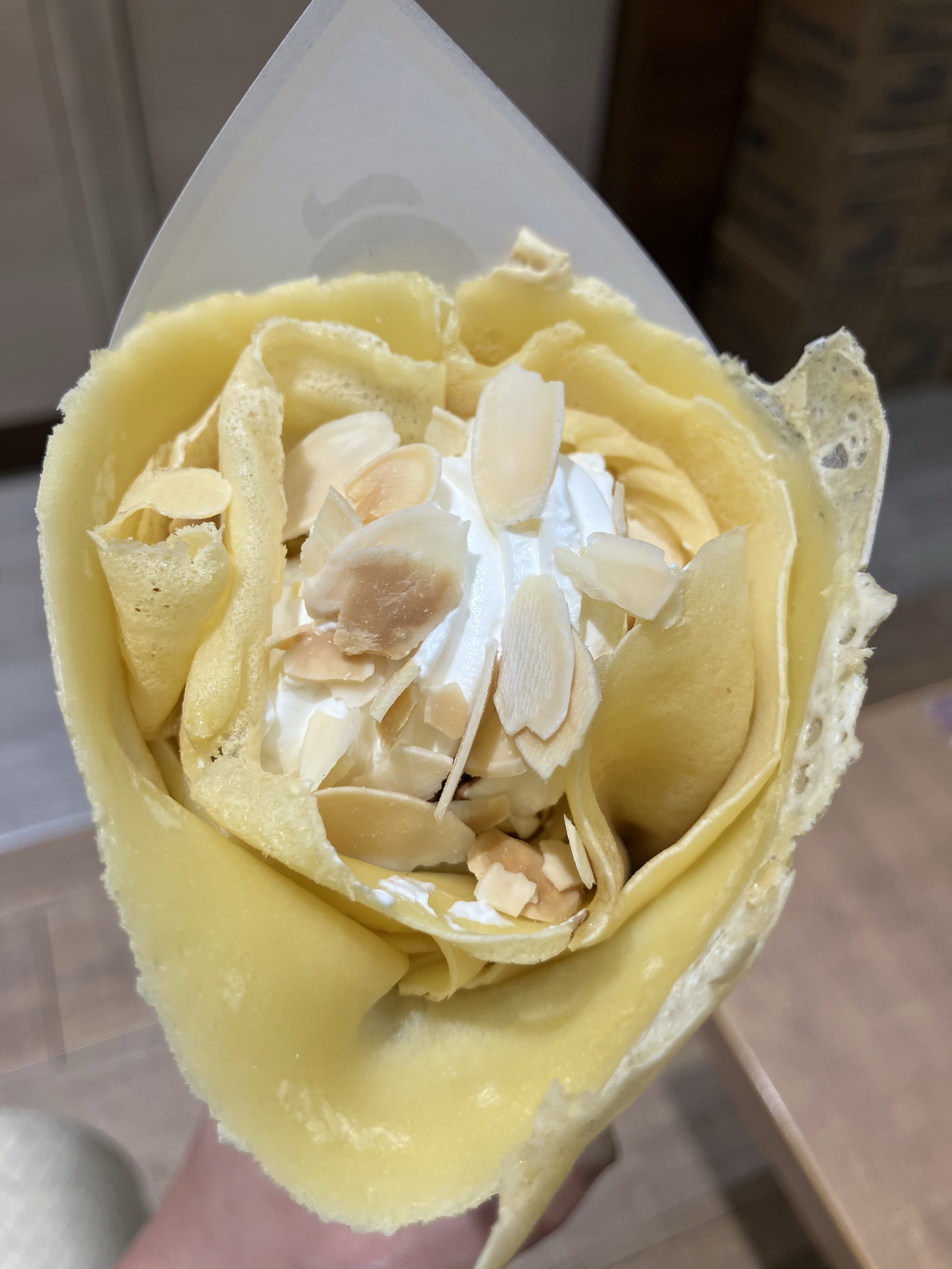 Pearl Ladyアリオ葛西店バナナチョコクレープ