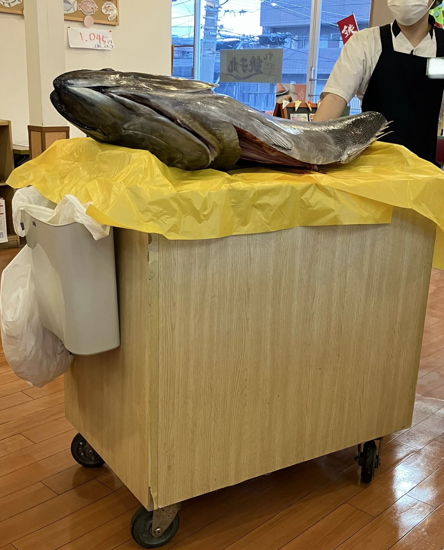 銚子丸 マグロ解体ショー