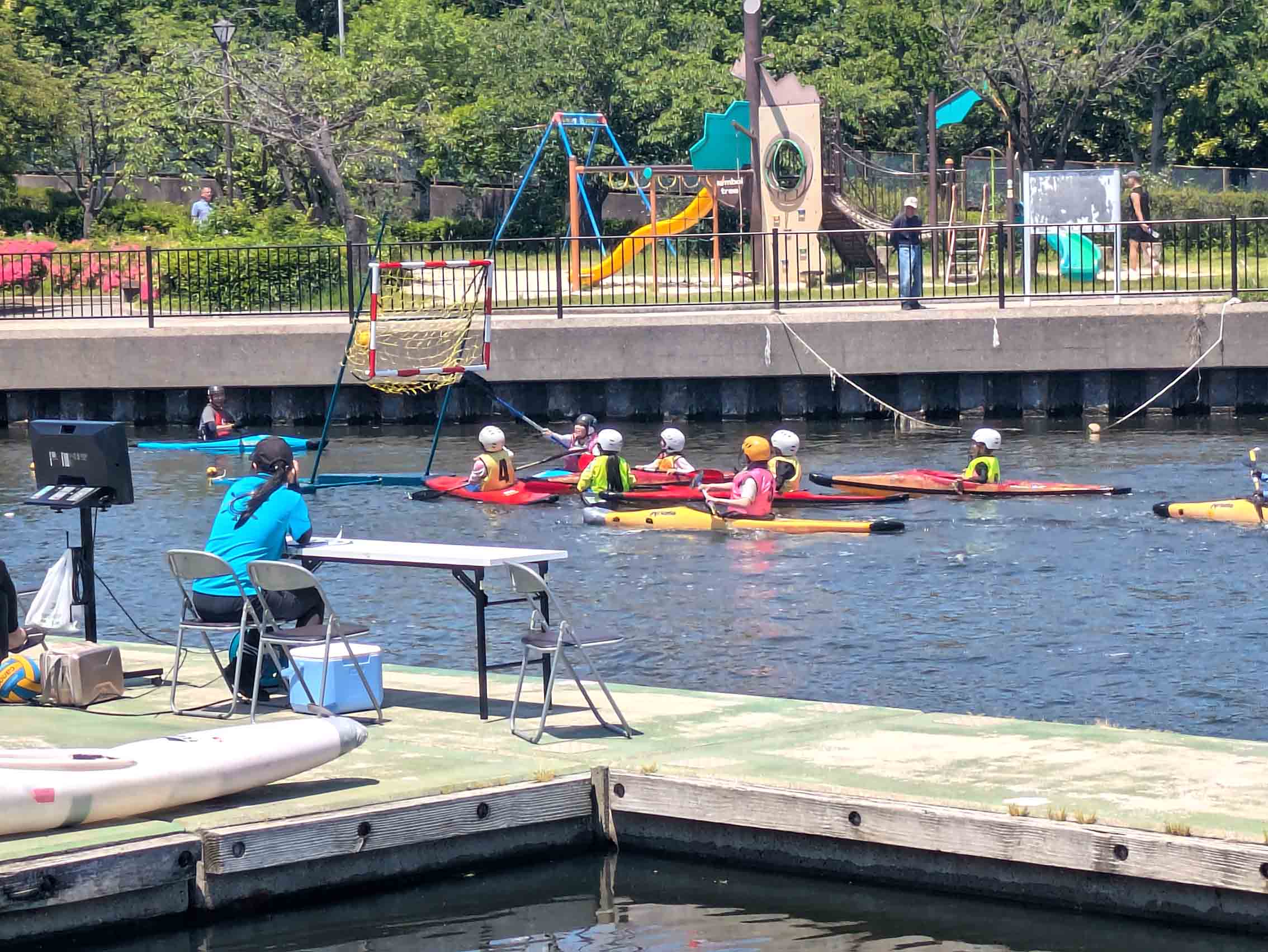 新左近川親水公園カヌーポロ大会